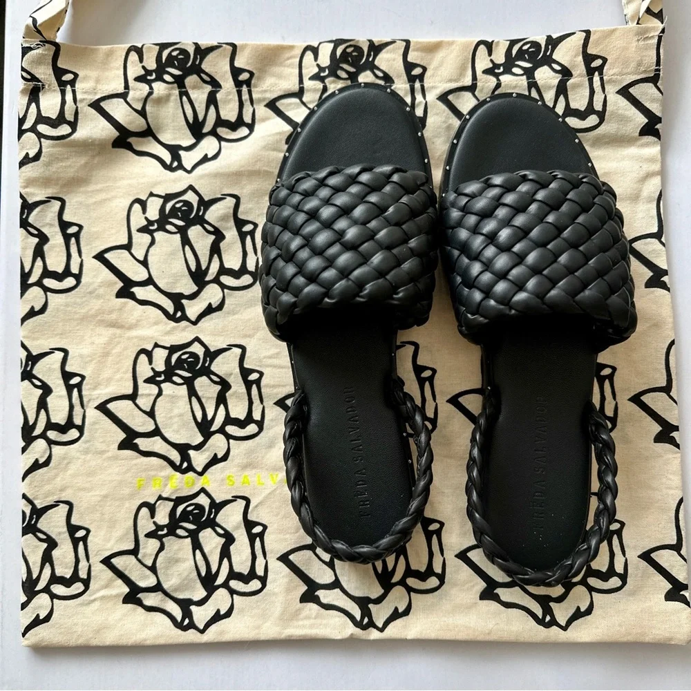 Freda Salvador Vinny Sandals, EUC size 9 - Picture 3 of 12